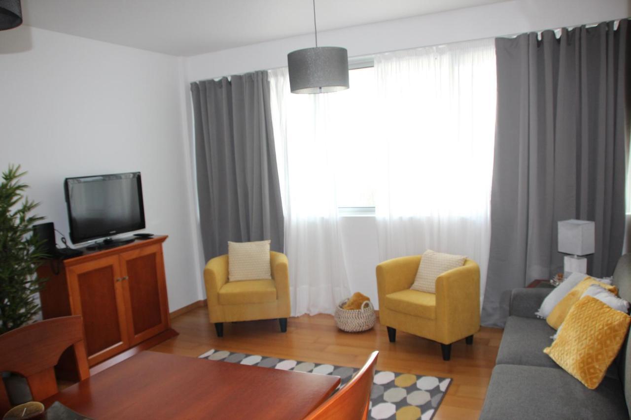 Casa Da Juka Apartment ปอนตาเดลกาดา ภายนอก รูปภาพ